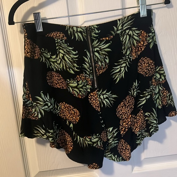 Pineapple Junior Shorts #65 - Picture 3 of 3